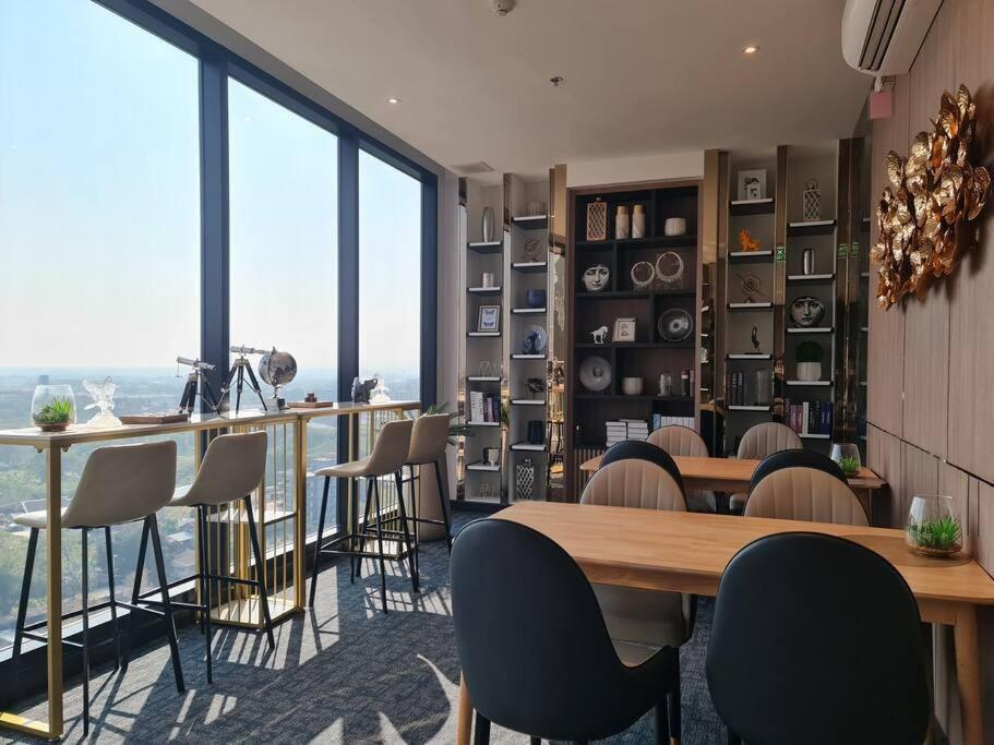 Astra Sky River High Floor,3 Bedrooms 97㎡ 山景房带浴缸 Chiang Mai Bagian luar foto