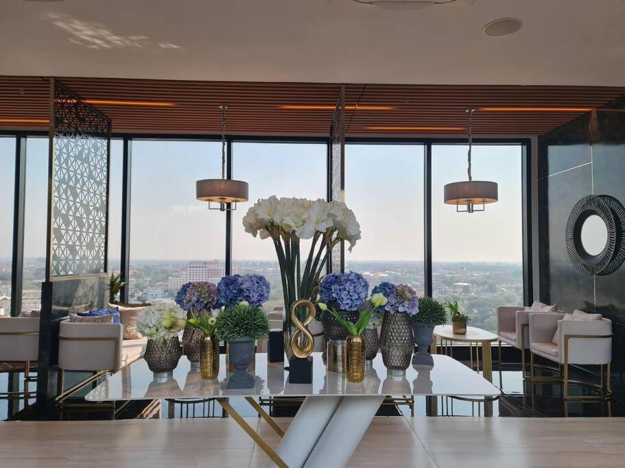 Astra Sky River High Floor,3 Bedrooms 97㎡ 山景房带浴缸 Chiang Mai Bagian luar foto