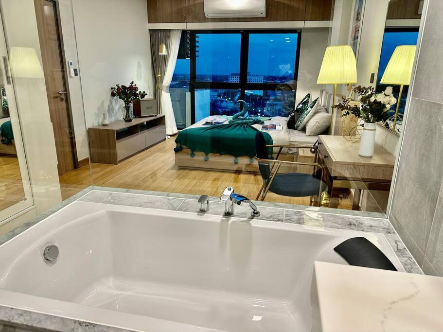 Astra Sky River High Floor,3 Bedrooms 97㎡ 山景房带浴缸 Chiang Mai Bagian luar foto